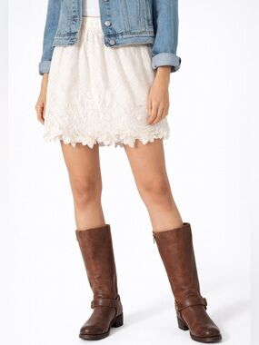 Club Monaco Ryan Silk Eyelet Lace Mini Skirt White Floral Hem NWT 2